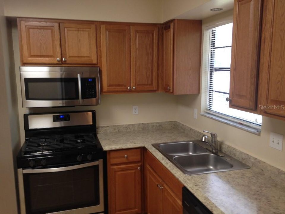 待售: $265,000 (3 贝兹, 2 浴室, 1446 平方英尺)