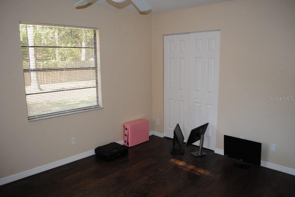 待售: $265,000 (3 贝兹, 2 浴室, 1446 平方英尺)