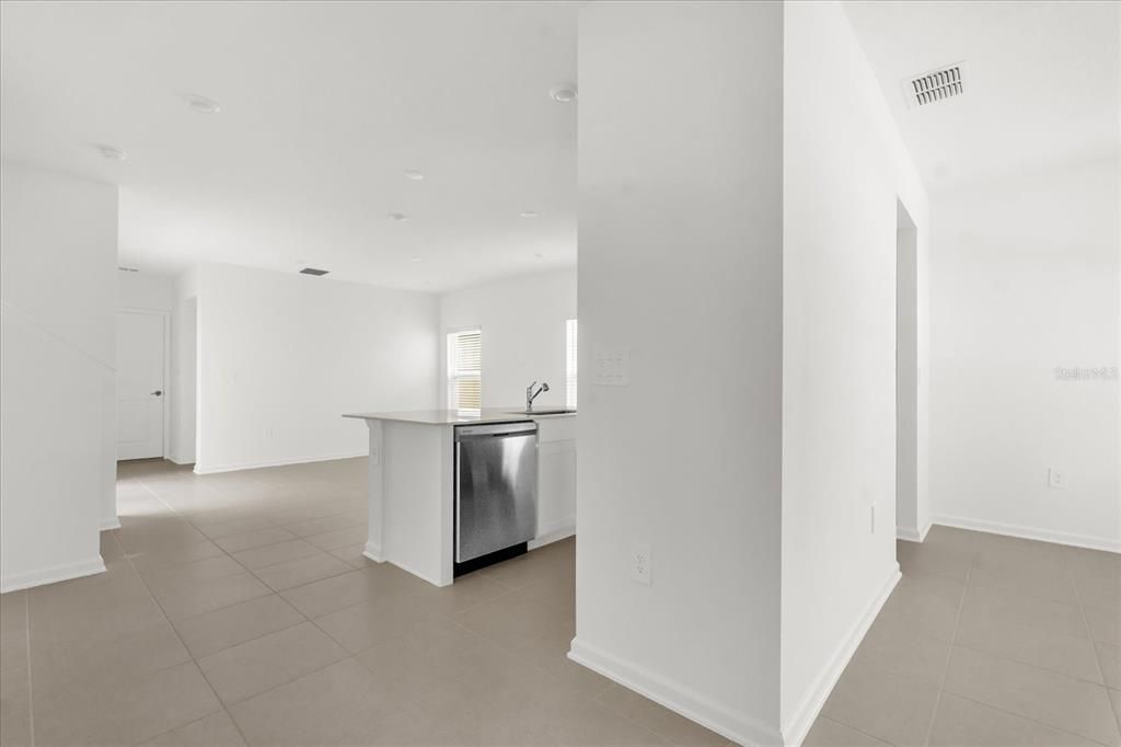 В аренду: $2,340 (3 спален, 2 ванн, 1782 Квадратных фут)