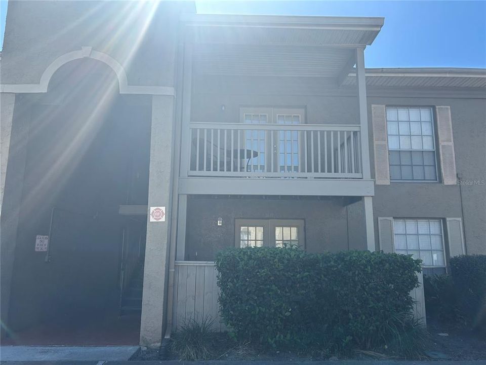 For Rent: $1,050 (0 beds, 1 baths, 410 Square Feet)