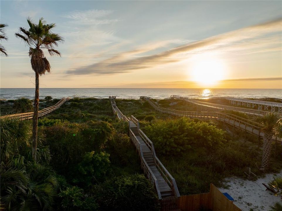 For Sale: $2,200,000 (3 beds, 3 baths, 2743 Square Feet)