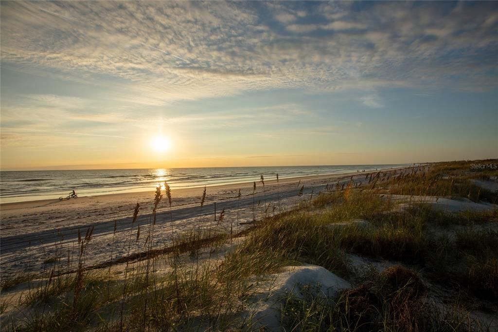 For Sale: $2,200,000 (3 beds, 3 baths, 2743 Square Feet)