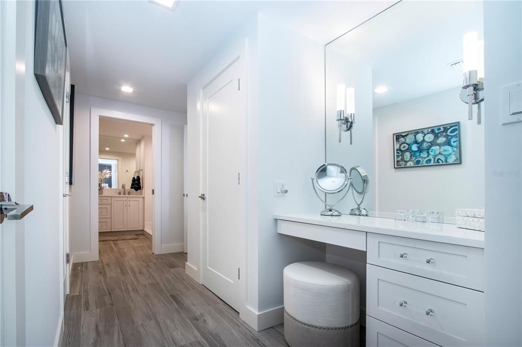 For Sale: $1,595,000 (2 beds, 2 baths, 1598 Square Feet)