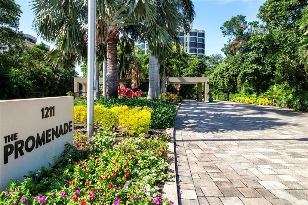 For Sale: $1,595,000 (2 beds, 2 baths, 1598 Square Feet)