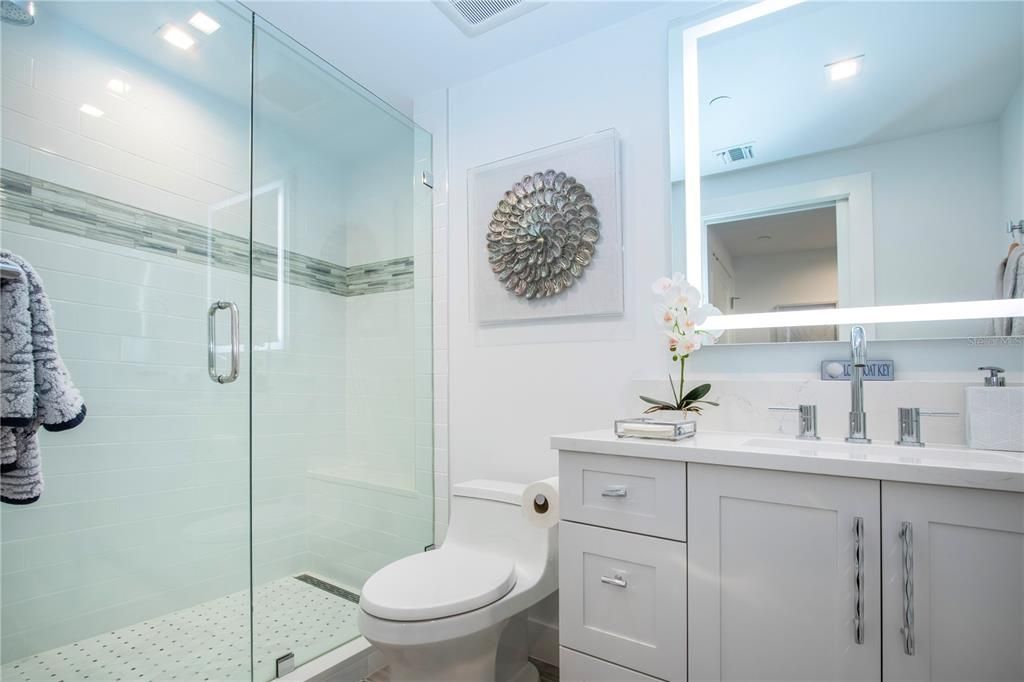 For Sale: $1,595,000 (2 beds, 2 baths, 1598 Square Feet)