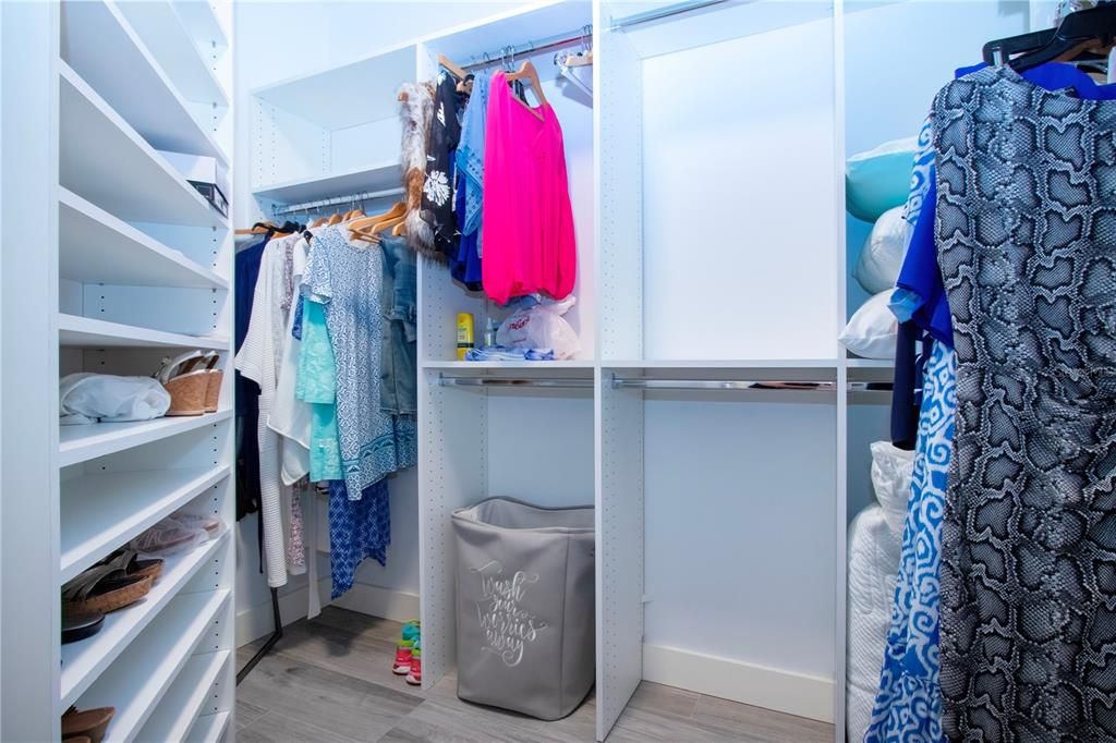 For Sale: $1,595,000 (2 beds, 2 baths, 1598 Square Feet)