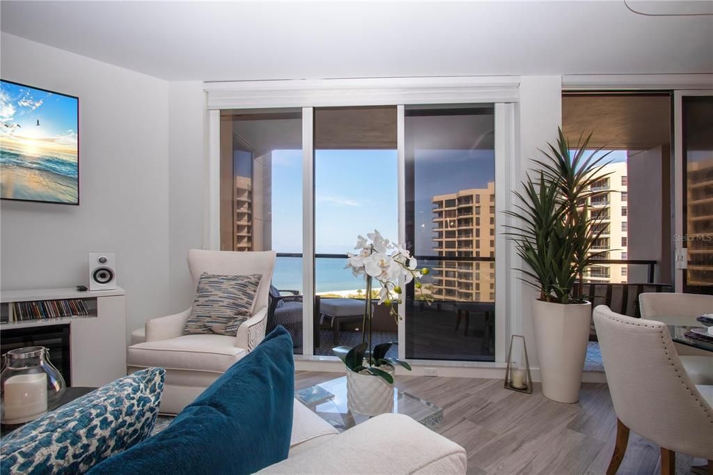 For Sale: $1,595,000 (2 beds, 2 baths, 1598 Square Feet)