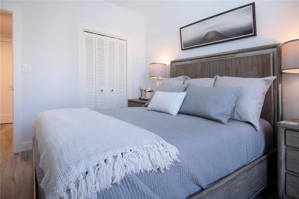 For Sale: $1,595,000 (2 beds, 2 baths, 1598 Square Feet)