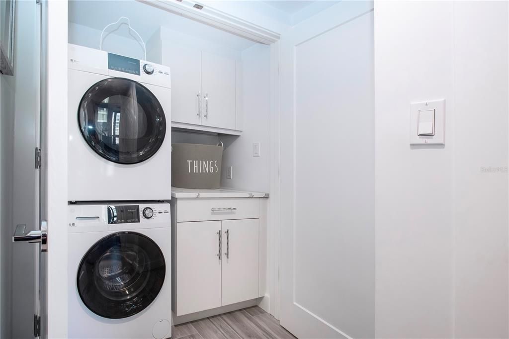 For Sale: $1,595,000 (2 beds, 2 baths, 1598 Square Feet)