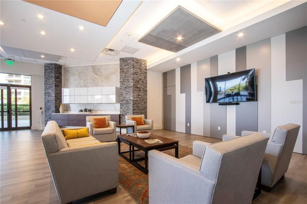 For Sale: $1,595,000 (2 beds, 2 baths, 1598 Square Feet)