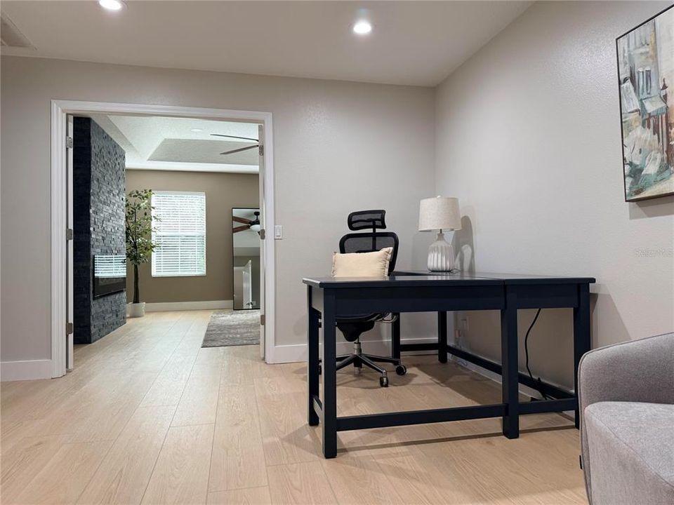 На продажу: $475,000 (4 спален, 3 ванн, 2567 Квадратных фут)