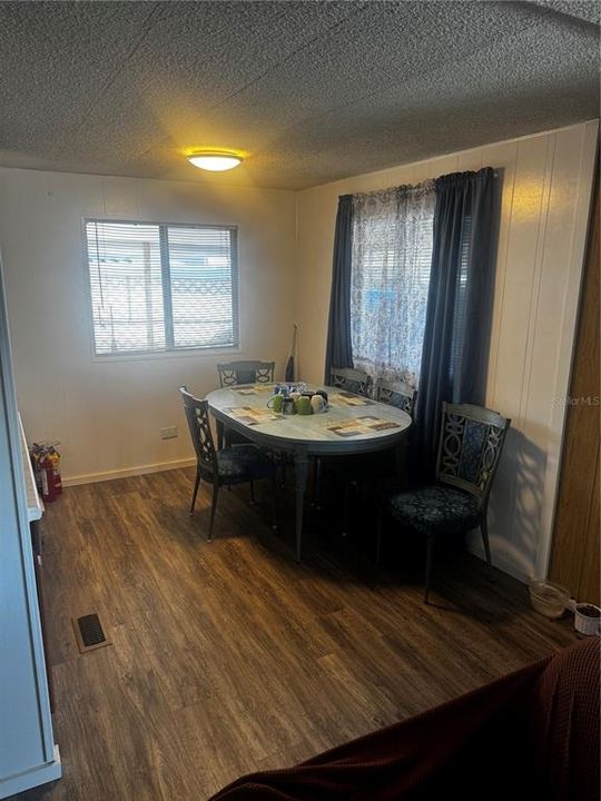 En Venta: $59,900 (2 camas, 2 baños, 1128 Pies cuadrados)