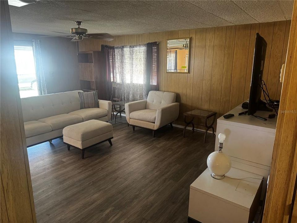 En Venta: $59,900 (2 camas, 2 baños, 1128 Pies cuadrados)