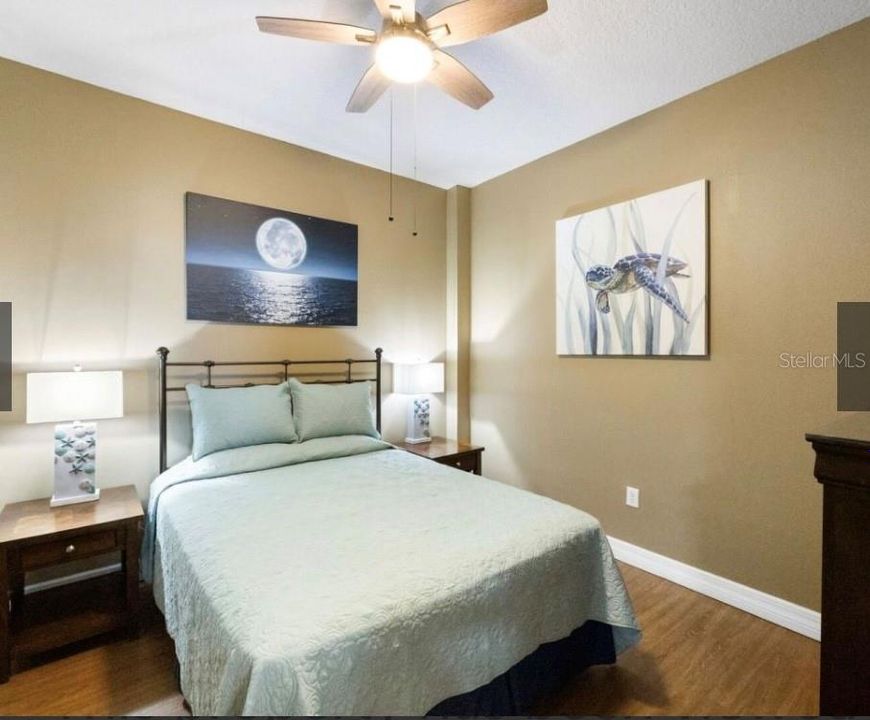 For Sale: $628,000 (2 beds, 2 baths, 973 Square Feet)