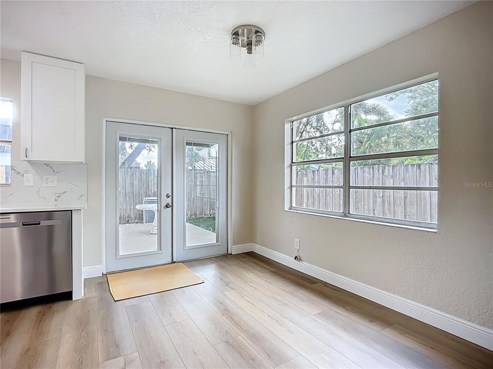 Active With Contract: $344,000 (4 beds, 2 baths, 1258 Square Feet)