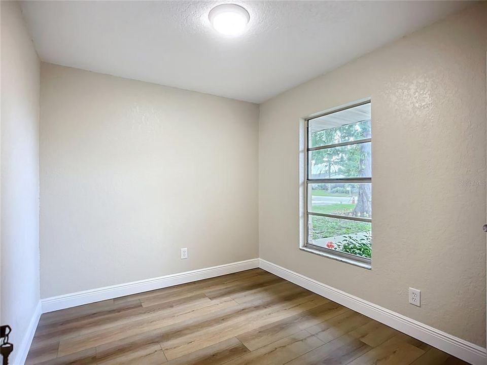 Active With Contract: $344,000 (4 beds, 2 baths, 1258 Square Feet)