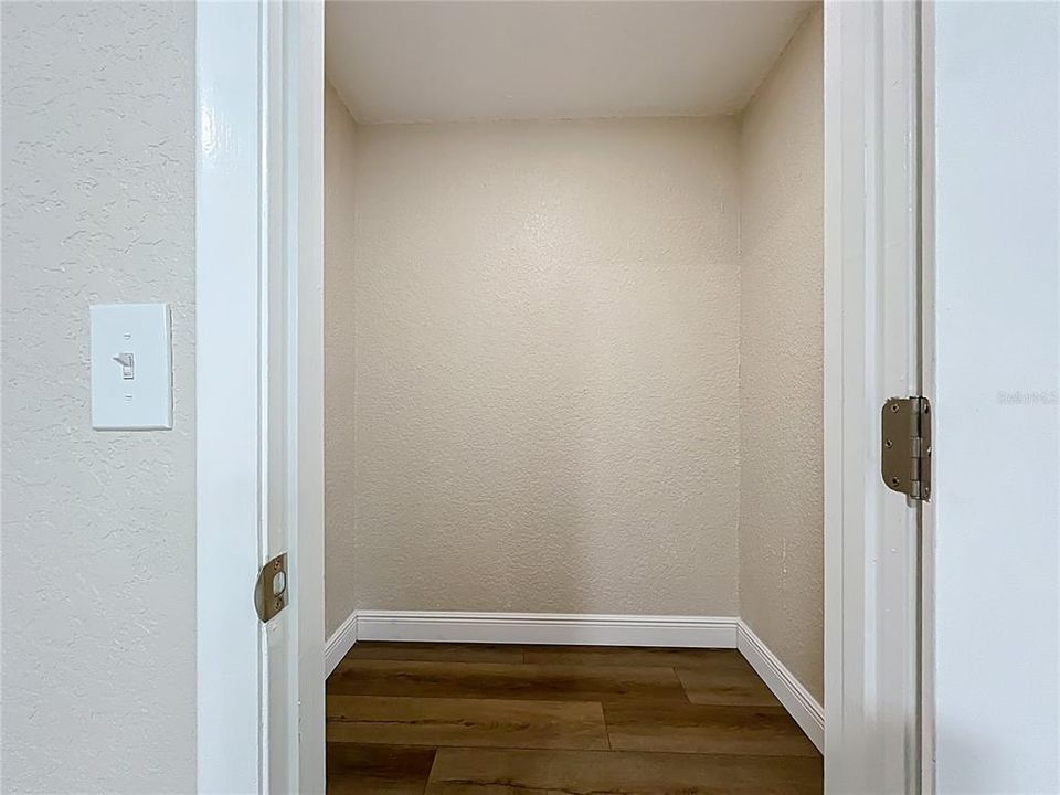 Active With Contract: $344,000 (4 beds, 2 baths, 1258 Square Feet)