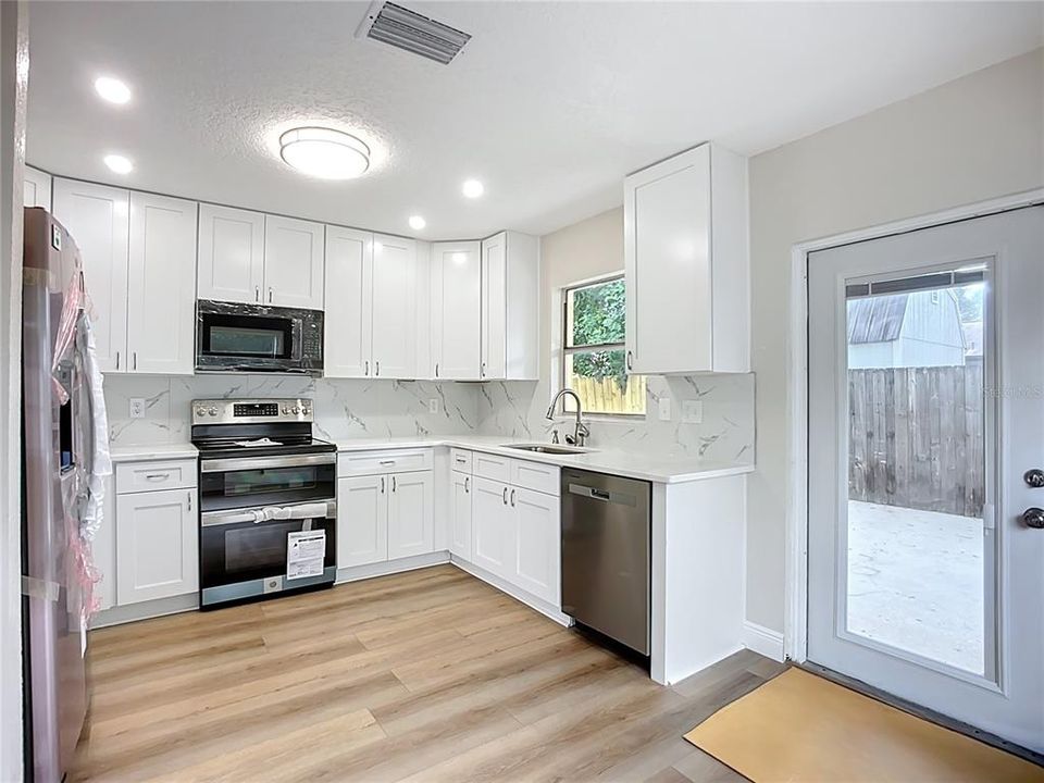 Active With Contract: $344,000 (4 beds, 2 baths, 1258 Square Feet)