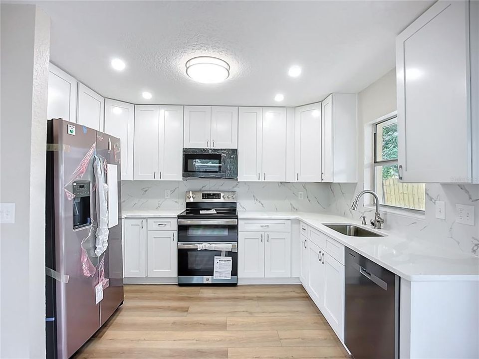 Active With Contract: $344,000 (4 beds, 2 baths, 1258 Square Feet)