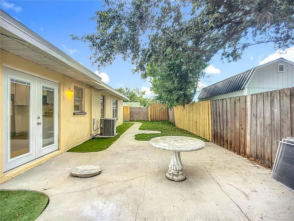 Active With Contract: $344,000 (4 beds, 2 baths, 1258 Square Feet)