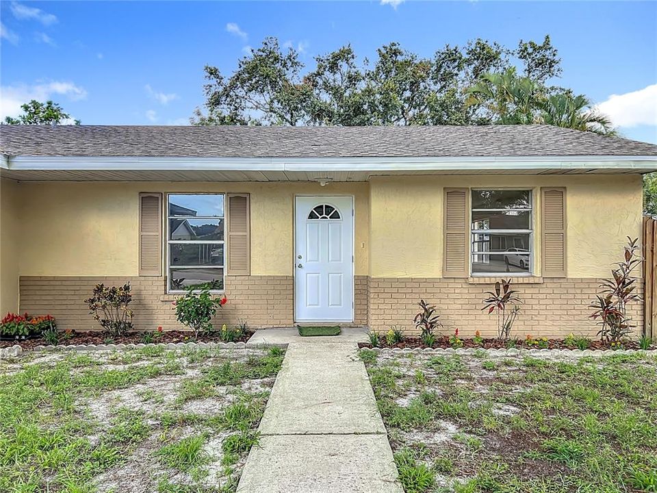 Active With Contract: $344,000 (4 beds, 2 baths, 1258 Square Feet)