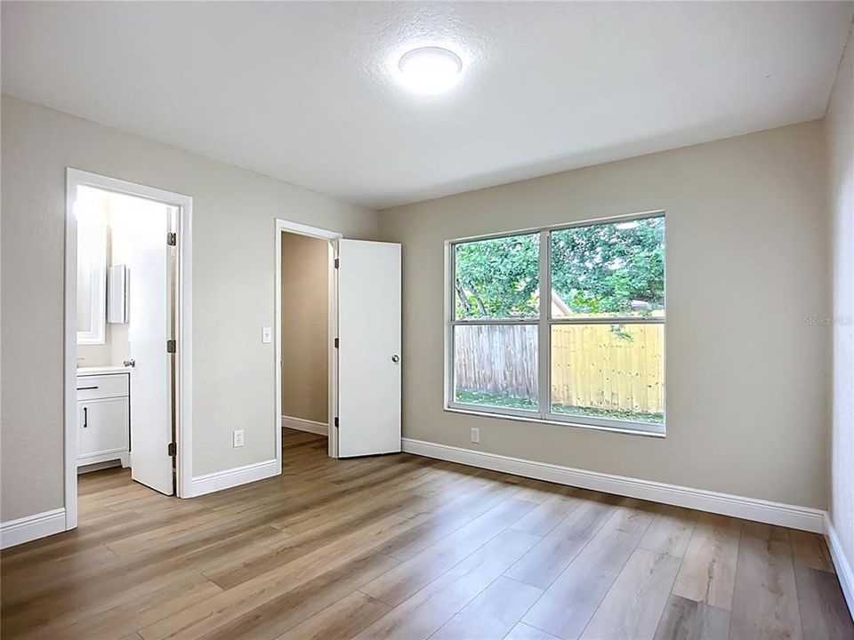 Active With Contract: $344,000 (4 beds, 2 baths, 1258 Square Feet)