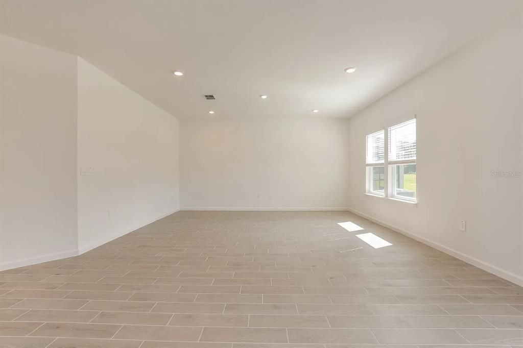 En Renta: $2,100 (3 camas, 2 baños, 1548 Pies cuadrados)