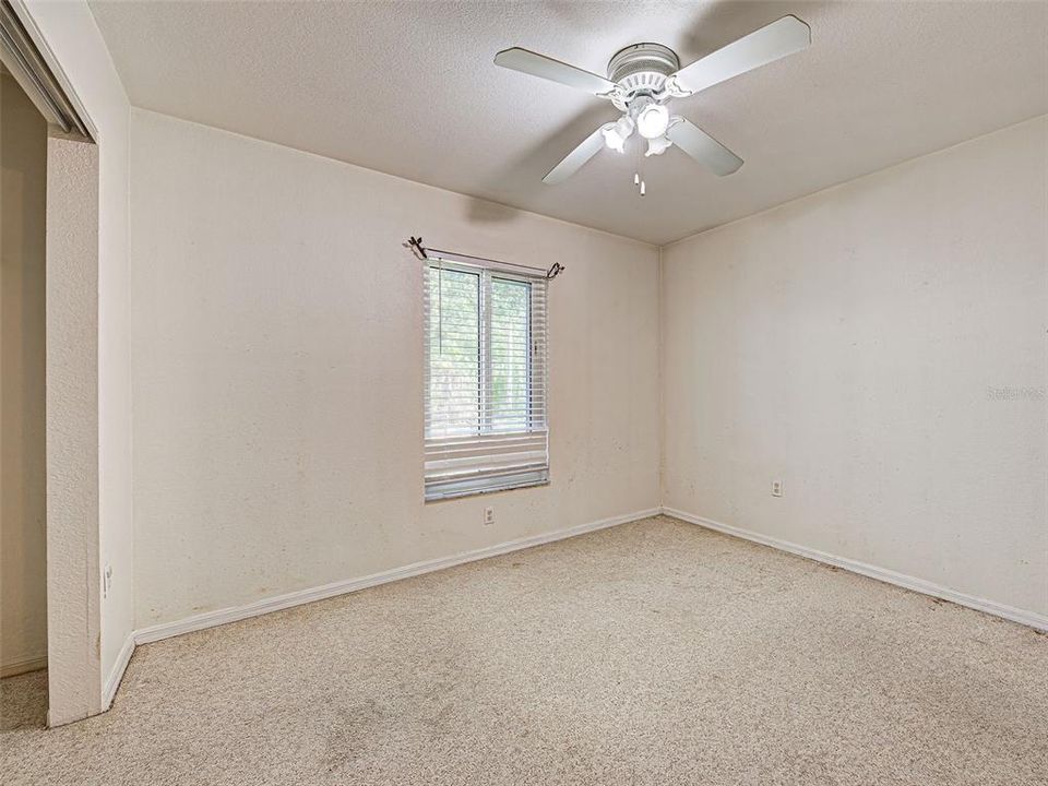 На продажу: $245,000 (3 спален, 2 ванн, 1201 Квадратных фут)