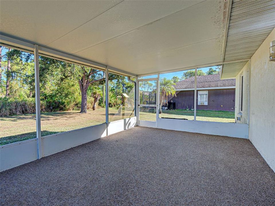 На продажу: $245,000 (3 спален, 2 ванн, 1201 Квадратных фут)