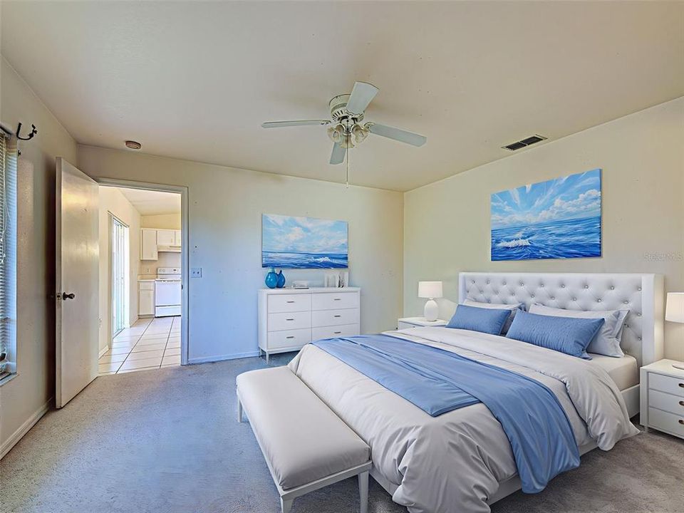 На продажу: $245,000 (3 спален, 2 ванн, 1201 Квадратных фут)