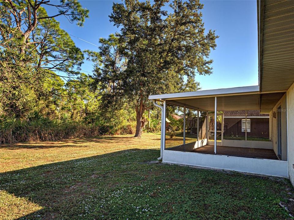 На продажу: $245,000 (3 спален, 2 ванн, 1201 Квадратных фут)