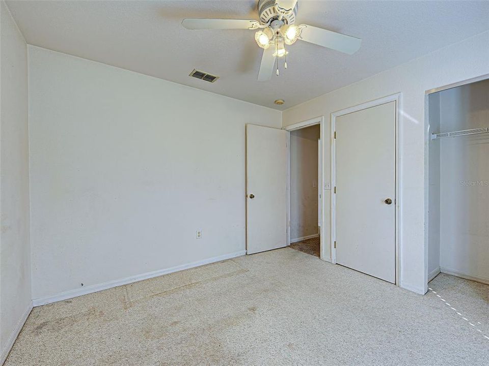 На продажу: $245,000 (3 спален, 2 ванн, 1201 Квадратных фут)