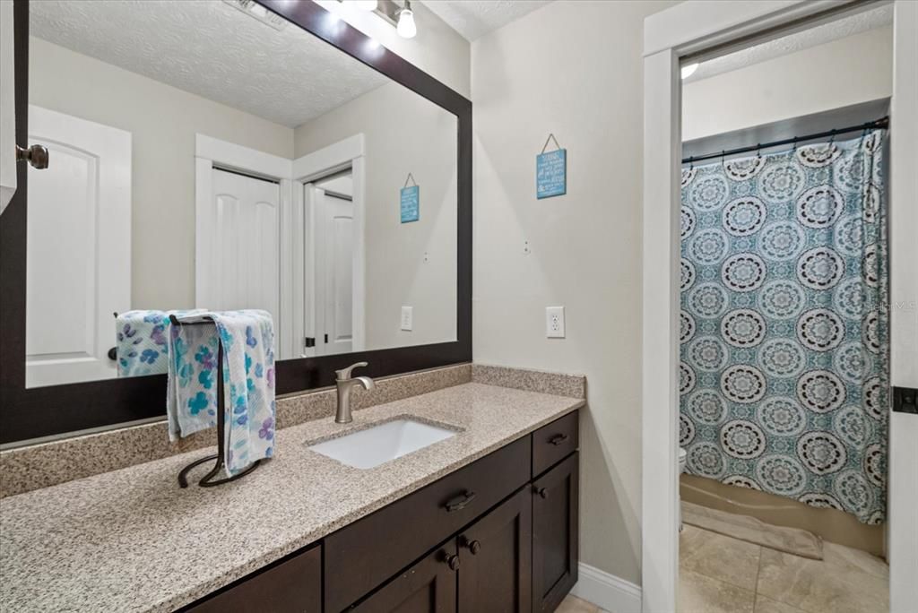 待售: $615,000 (4 贝兹, 2 浴室, 2502 平方英尺)