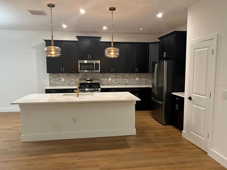 For Rent: $4,000 (4 beds, 2 baths, 2274 Square Feet)