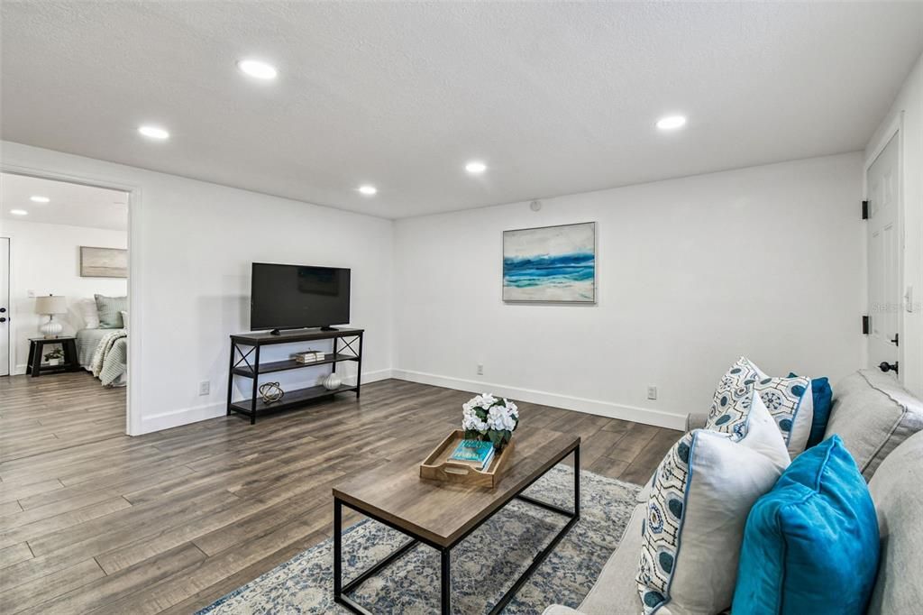 Active With Contract: $359,000 (4 beds, 2 baths, 1677 Square Feet)