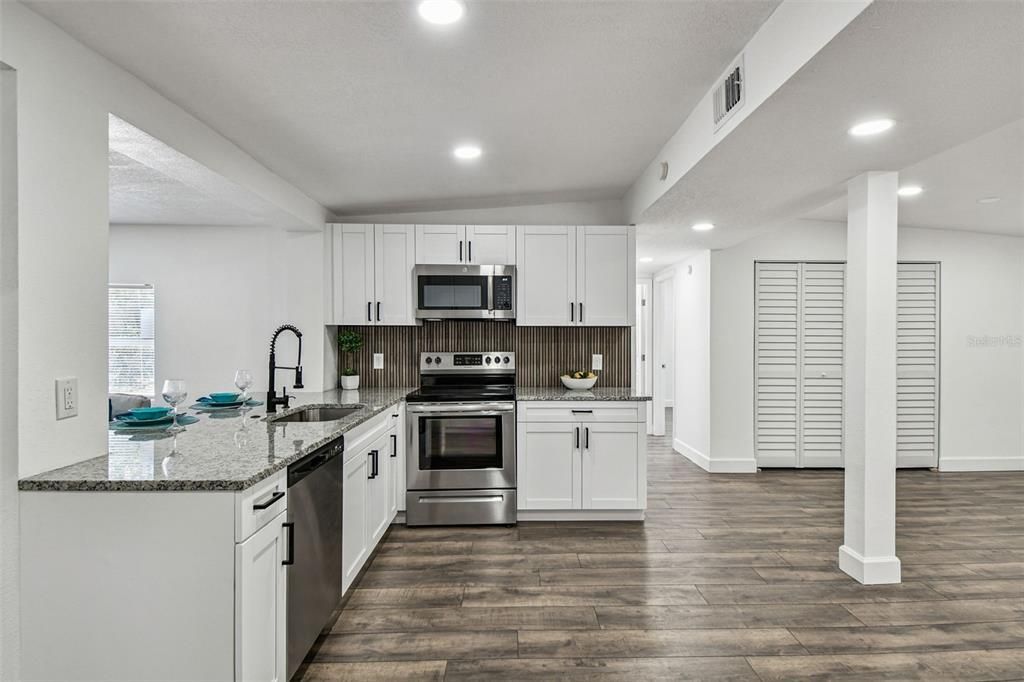 Active With Contract: $359,000 (4 beds, 2 baths, 1677 Square Feet)