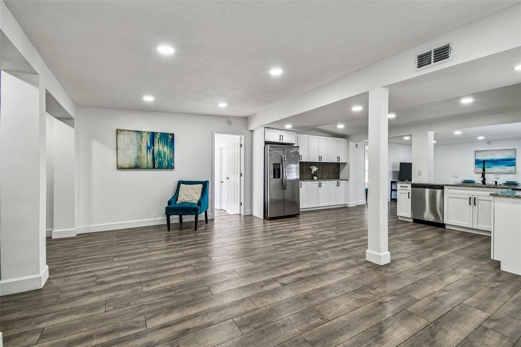 Active With Contract: $359,000 (4 beds, 2 baths, 1677 Square Feet)