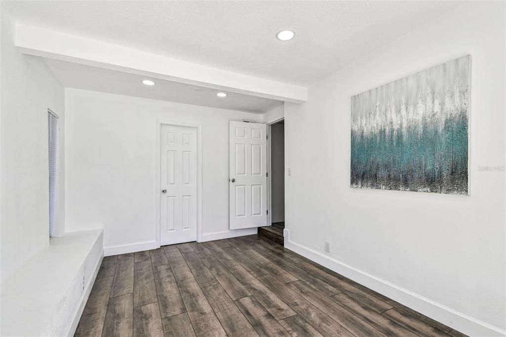 Active With Contract: $359,000 (4 beds, 2 baths, 1677 Square Feet)