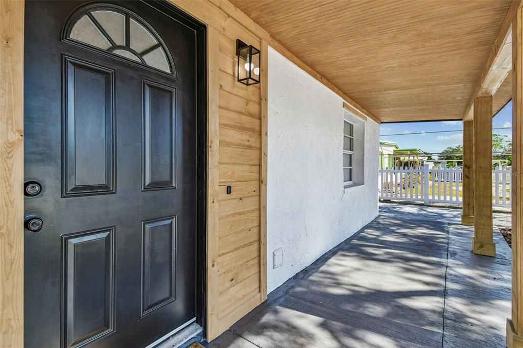 Active With Contract: $359,000 (4 beds, 2 baths, 1677 Square Feet)