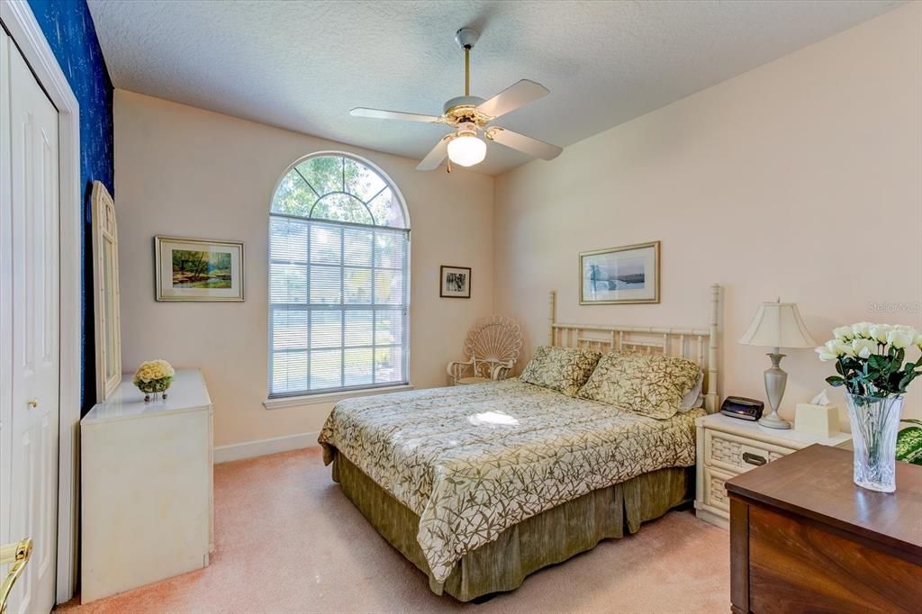 待售: $455,000 (4 贝兹, 2 浴室, 2273 平方英尺)