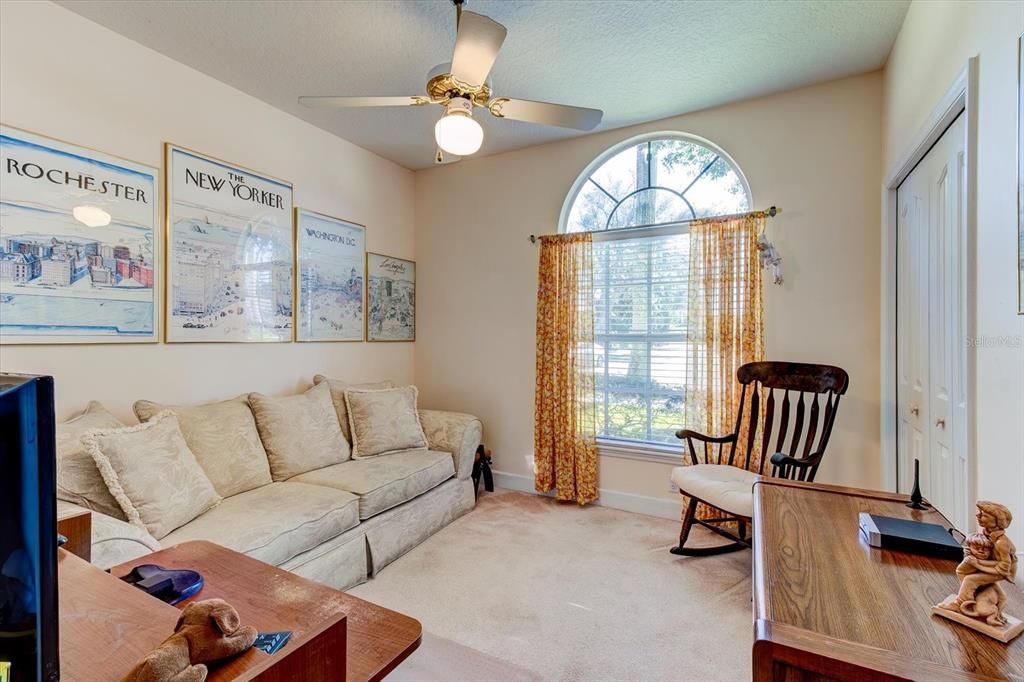 待售: $455,000 (4 贝兹, 2 浴室, 2273 平方英尺)