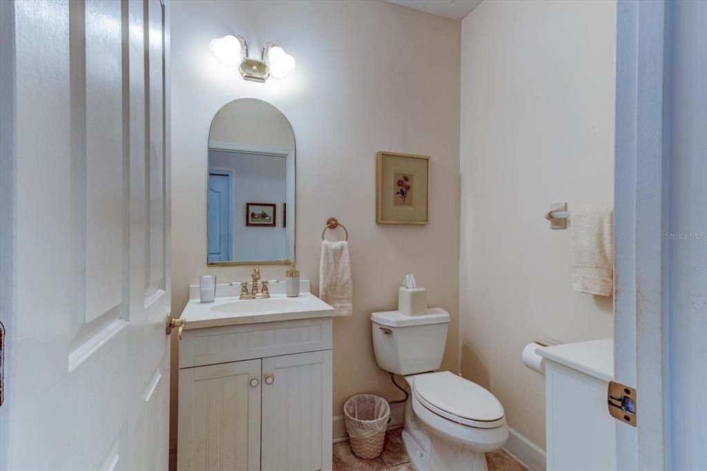 待售: $455,000 (4 贝兹, 2 浴室, 2273 平方英尺)