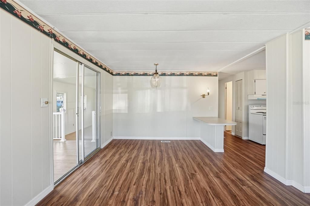 待售: $124,900 (2 贝兹, 2 浴室, 920 平方英尺)