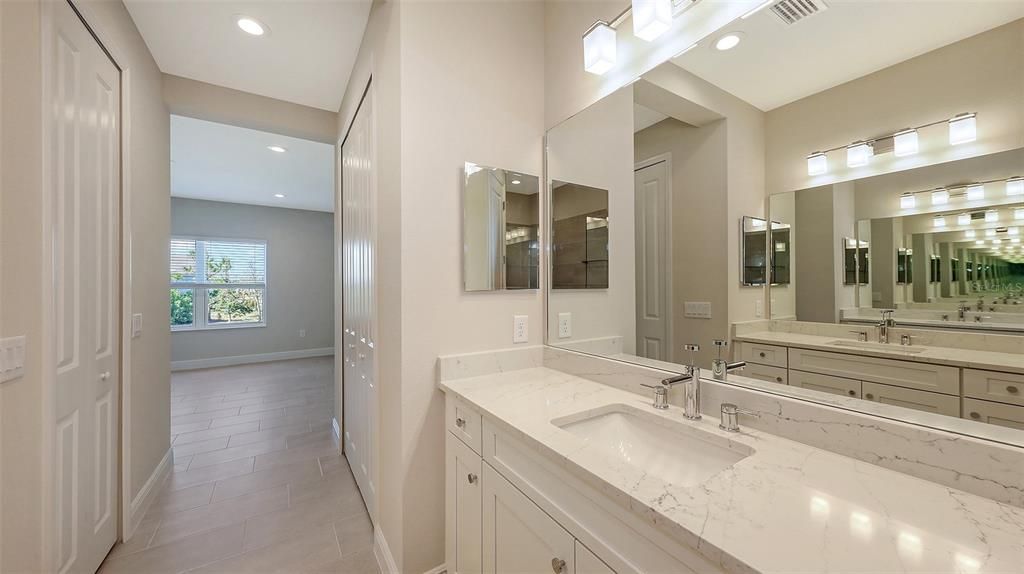 待售: $412,990 (2 贝兹, 2 浴室, 1530 平方英尺)