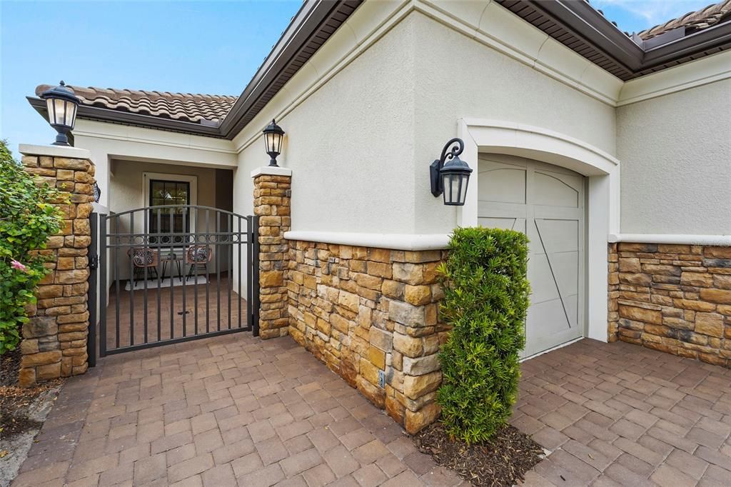 For Sale: $1,195,000 (4 beds, 3 baths, 2742 Square Feet)