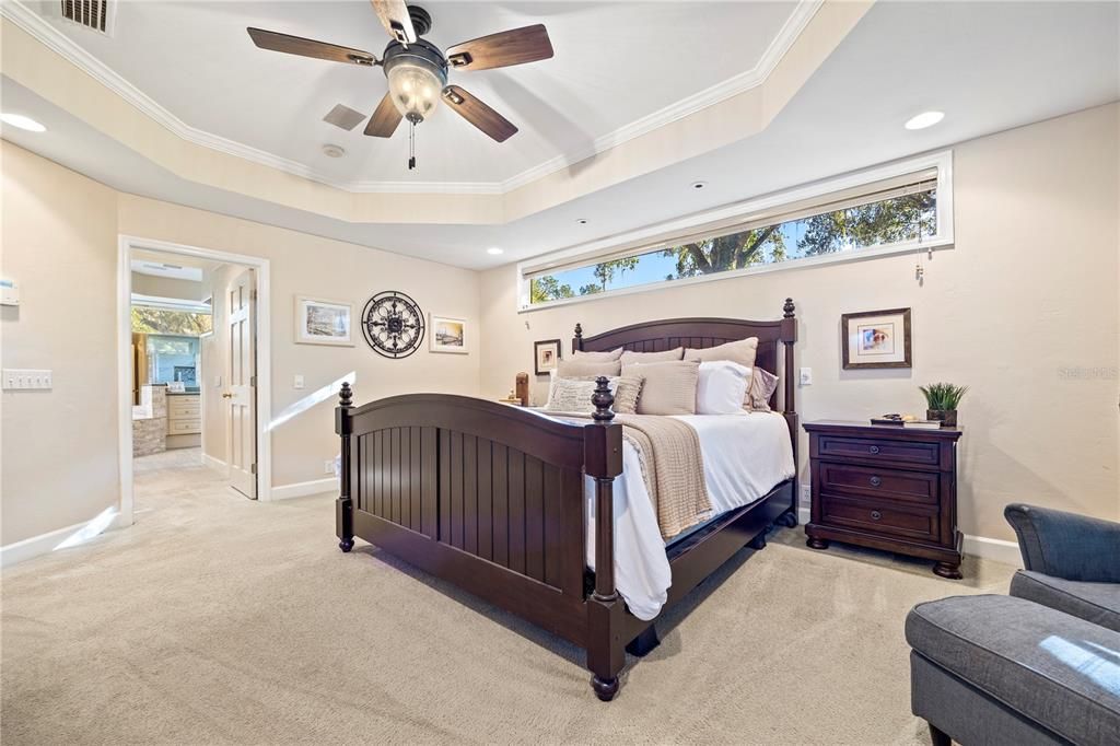 合同活跃: $465,000 (4 贝兹, 3 浴室, 2436 平方英尺)