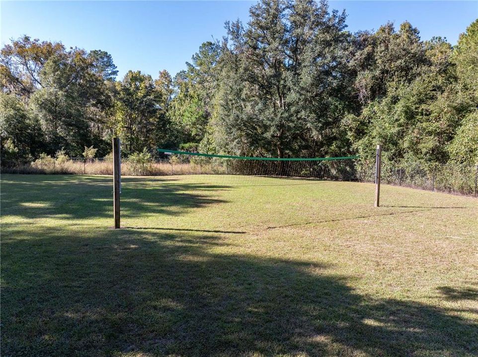 合同活跃: $465,000 (4 贝兹, 3 浴室, 2436 平方英尺)