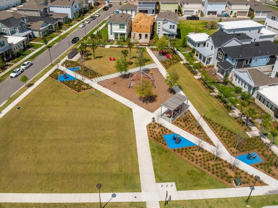 Active With Contract: $795,000 (5 beds, 4 baths, 2758 Square Feet)