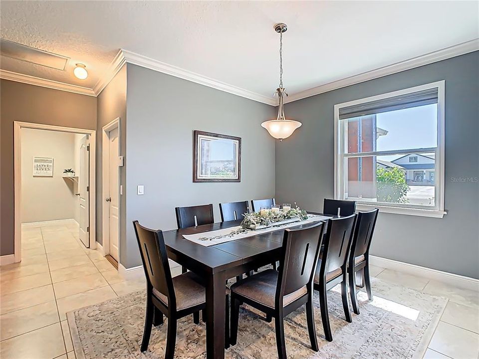 For Sale: $585,000 (4 beds, 3 baths, 2526 Square Feet)