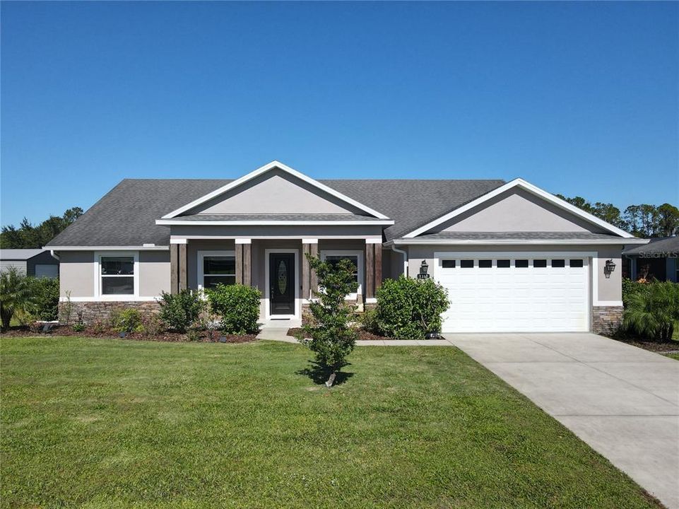 For Sale: $585,000 (4 beds, 3 baths, 2526 Square Feet)